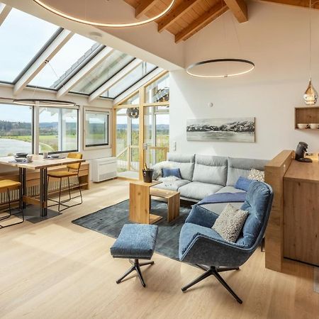 Stille X Weite - Hochwertige Wohnung Mit See-Panorama Kronburg Экстерьер фото