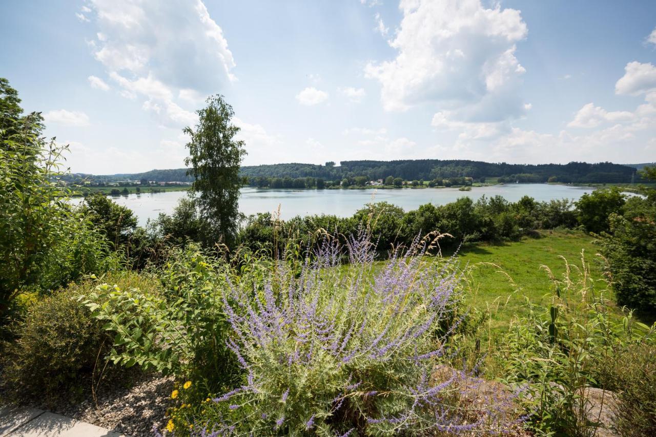 Stille X Weite - Hochwertige Wohnung Mit See-Panorama Kronburg Экстерьер фото