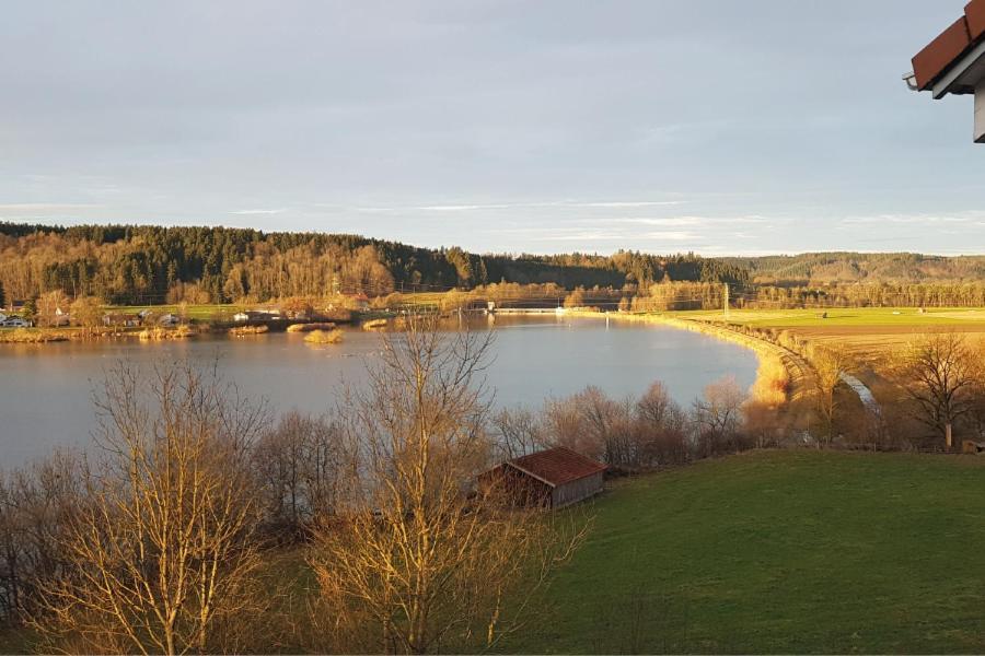 Stille X Weite - Hochwertige Wohnung Mit See-Panorama Kronburg Экстерьер фото