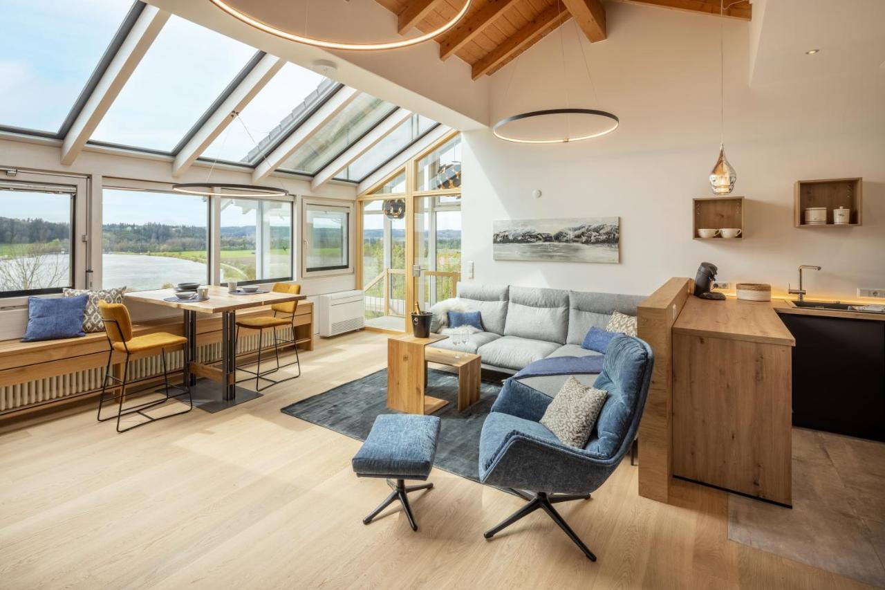 Stille X Weite - Hochwertige Wohnung Mit See-Panorama Kronburg Экстерьер фото