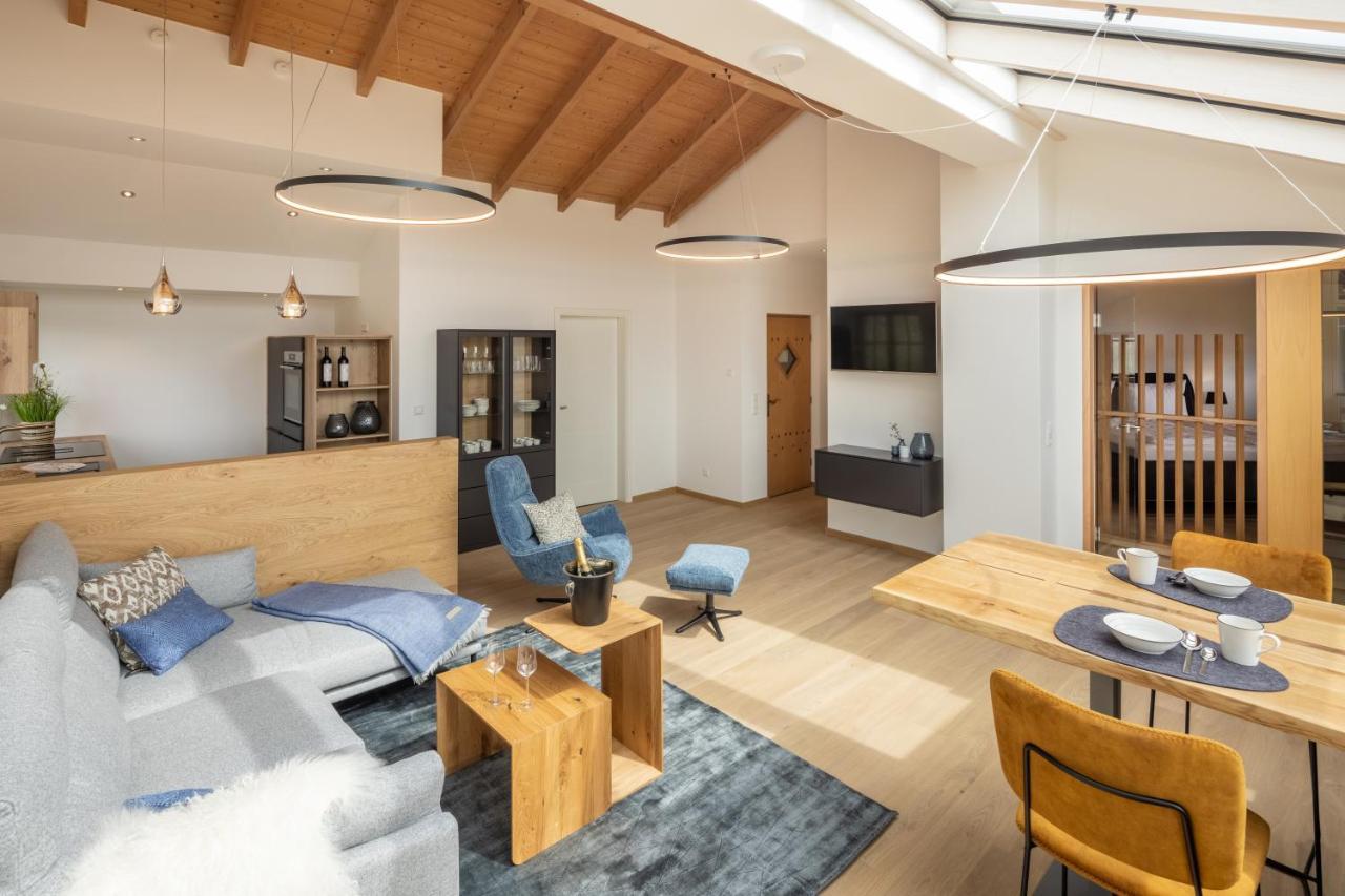 Stille X Weite - Hochwertige Wohnung Mit See-Panorama Kronburg Экстерьер фото